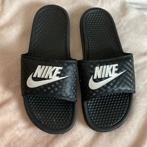 Nike slides